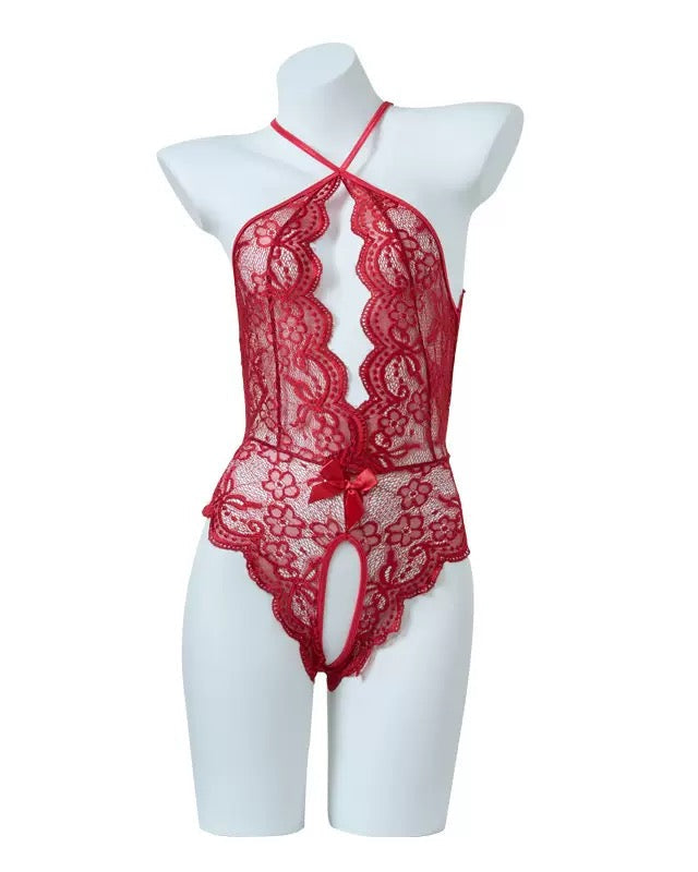 Conjunto de Pijamas Sem Costas de Renda com Meias de Perna e Detalhes em Coração