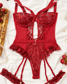 Macacão Pijama Sem Costas com Decote em Renda e Detalhes Elegantes